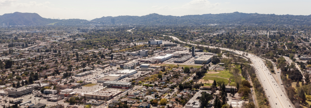 Laundry Delivery Service in North Hollywood